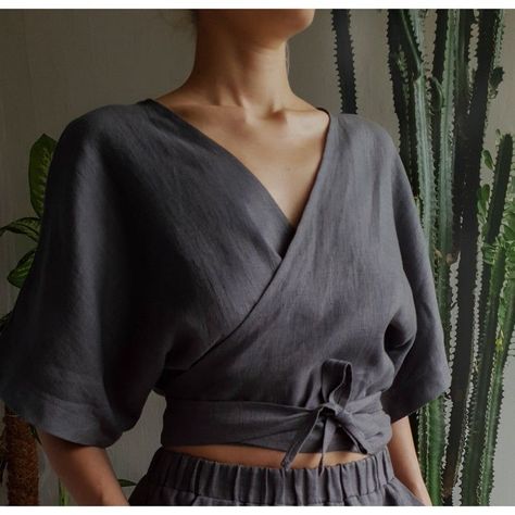 Linen Wrap Top, Linen Kimono, Linen Crop Top, Linen Fashion, Wrap Crop Tops, Wrap Shirt, Modieuze Outfits, Linen Blouse, Wrap Blouse