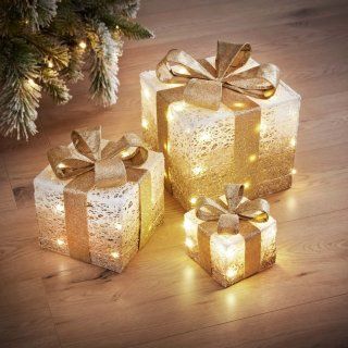 Light Up Christmas Presents, Light Up Presents, Cheap Christmas Ornaments, Plush Christmas Ornaments, White Christmas Lights, Christmas Vases, Season Decor, Cheap Christmas, Christmas Room Decor