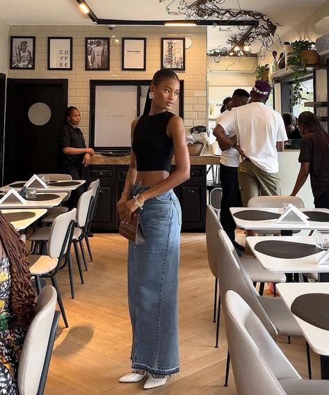 long skirts > credit: @obusorr New Era Outfit, Breakfast Outfit, Casual Dinner Outfits, Dinner Outfit Casual, High School Crush, Estilo Hippy, Long Skirt Outfits, Long Denim Skirt, Effortlessly Chic Outfits