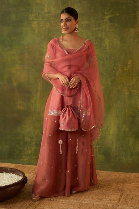 Buy Pink Kurta Pure Chanderi Hand Embroidered Zardosi Square Chitra Sharara Set For Women by Bhawna Sethi Online at Aza Fashions. Simple Sharara Designs Latest, Sharara Designs Simple, Tissue Sharara, Pink Suits Women, Suits Design Latest, Sharara Suit Designs, Pink Sharara, Suits For Women Indian, Onion Pink