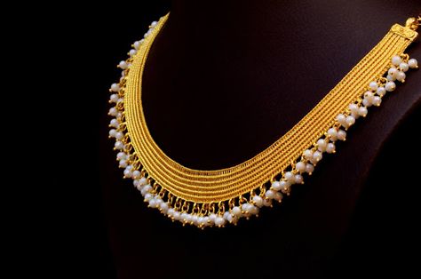 Kasavu Mala by Bhima Jewellers - Indian Jewellery Designs South Jewellery Bhima Jewellers, Latest Jewellery Designs, Gold Necklace Indian, Real Gold Jewelry, Jewelry Photoshoot, Metal Clay Jewelry, 22 Carat Gold, Indian Jewellery Design, Gold Jewelry Indian