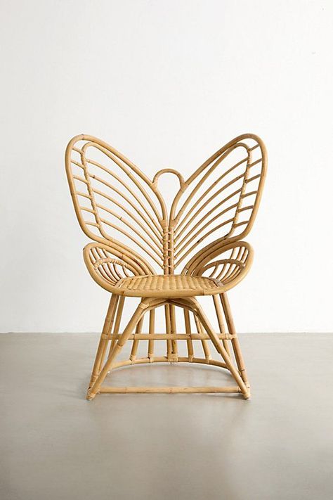 Rattan Folding Chair, Rattan Chair Design, Boho Reading Room Ideas, Rotan Furniture, Butterfly Furniture, Furniture Inspired By Nature, Rattan Home Decor, Chairs For Kids, Reading Nook Chair