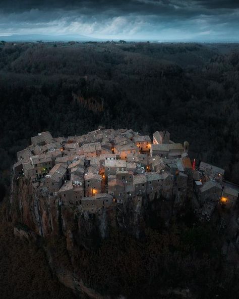 Gianluigi Palomba | Sorrento on Instagram: "Immersed in the woodland of the Treja Valley Natural Park, between Rome and Viterbo, Calcata stands out like a vision on a tufa limestone plateau overlooking the valley below. 📍Calcata Vecchia #dronemperors #calcata #borghipiubelliditalia #italiait #visititaly" Calcata Italy, Instagram Places, Natural Park, Visit Italy, Umbria, Sorrento, Travel Stories, Travel Life, The Valley