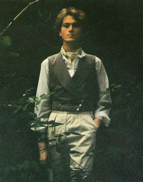 John Foxx, from The Garden lp sleeve. 1981. W Pictures, Light Clothes, Types Of Aesthetics, Dorian Gray, Human Poses Reference, The Secret History, Pose Reference Photo, Post Punk, Character Outfits