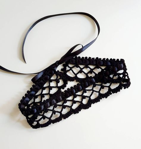 Choker Necklace Crochet, Crochet Choker Free Pattern, Crochet Choker Pattern, Chokers Aesthetic, Crochet Lace Choker, Choker Crochet, Choker Patterns, Black Lace Choker Necklace, Crochet Choker