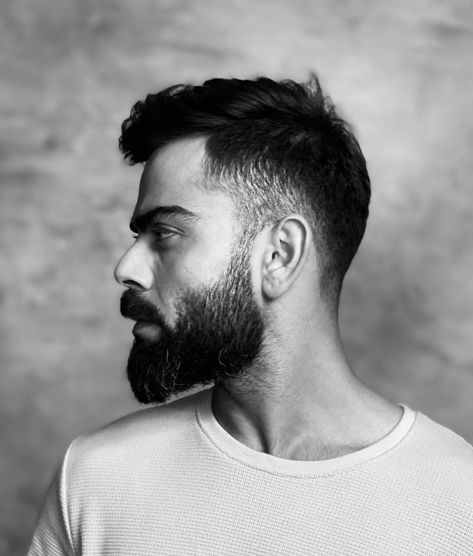 Virat Kohli — captain, icon, father and grooming connoisseur. Be it the pitch or the red carpet, he knows how to make a mark. #viratkohli #grooming #beardgame #indiancricketer #fashionsportsmen #indiancricket #menwithstyle #menstyle Black Beard Styles, Virat Kohli Beard, Beard Styles Bald, Beard Styles Shape, Faded Beard Styles, Viking Beard Styles, Virat Kohli Hairstyle, Men Fade Haircut Short, Short Hair With Beard