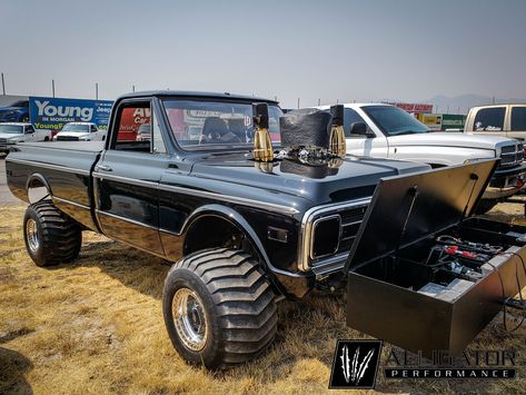 Badass Gas pull truck #AlligatorPerformance #AlligatorNation Turbo Snail, Pulling Trucks, Tractor Pulls, Truck Pulling, 67 72 Chevy Truck, Truck And Tractor Pull, Pulling Tractors, Dodge Chargers, Truck Pulls