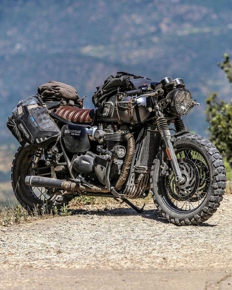 Triumph T120 Black, Motos Aesthetic, Triumph Bonneville T120 Black, Muscle Motorcycles, Motorcycle Scrambler, Moto Camping, T120 Black, Estilo Cafe Racer, Triumph Bonneville T120