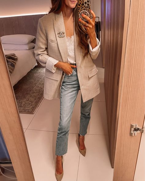 Ecru Blazer Outfit, Blazer Ideas, Blazer Outfit, Blazer Outfits, Duster Coat, Blazer, How To Wear, White