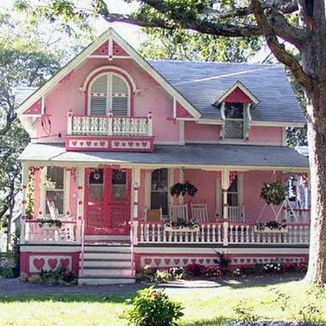 Cute Pink Cottage Casa Clean, Pink Victorian, Pink Cottage, Tropical Home Decor, Victorian Cottage, Pink House, Cute House, Pink Houses, Tropical Houses