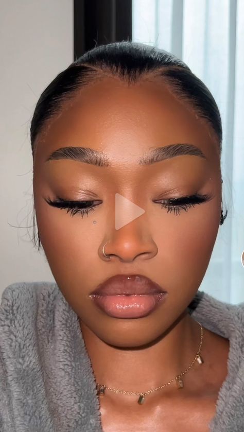 Instagram video by UCHE NATORI • Apr 8, 2024 at 5:47 PM Uche Natori Makeup, Soft Makeup Looks Black Women, Makeup On Black Women, Make Up Looks Black Women, Black Girls Makeup, Uche Natori, Make Up Looks Natural, Black Makeup Looks, Natural Beauty Face