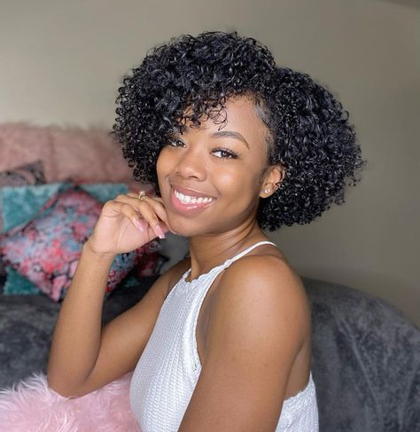 neck length black hair Curly Neck Length Hair, Neck Length Natural Hairstyles, Natural Hair Bob Curly, Curly Cut 4c Hair, Tapered Haircut Medium Length, Curly Cut Medium Length, Medium Length 4b Hair, Natural Hair Cuts Shape Medium Lengths, Natural Hair Shapes Haircuts