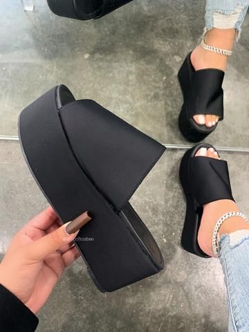 Stylish Shoes Heels, Filipino Fashion, Pretty Sandals, Fashion Shoes Heels, Shoes Heels Classy, Cute Shoes Heels, Fashion Shoes Sandals, Shoes Outfit Fashion, Fashion Slippers