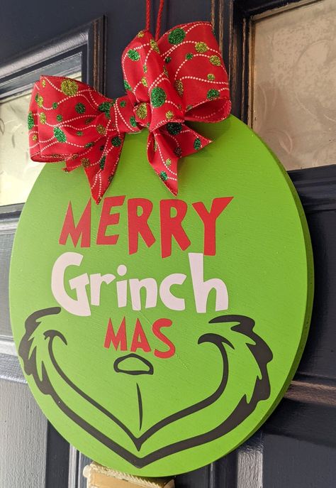 Grinch Door Hanger Template, Holiday Hanging Decor, Merry Grinchmas Door Hanger, Green Christmas Door Hanger, Christmas Door Hangings Diy, Grinch Christmas Door Hanger, Grinch Door Hanger Diy, Round Painted Christmas Door Hanger, Grinch Circle Sign