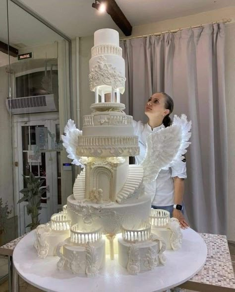 Spectacular Cakes, Castle Cakes, Large Wedding Cakes, Nice Cakes, Fancy Wedding Cakes, Extravagant Wedding Cakes, Abuja Nigeria, Wedding Cake Cookies, Fondant Cake Designs