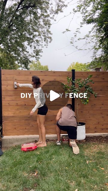 Karely Sigg on Instagram: "Everything linked in bio!" Privacy Gate Ideas, Diy Gate Outdoor, Retaining Wall Fence, Diy Gate, Privacy Gate, Diy Privacy Fence, Diy Privacy Screen, Gate Ideas, Outdoor Doors