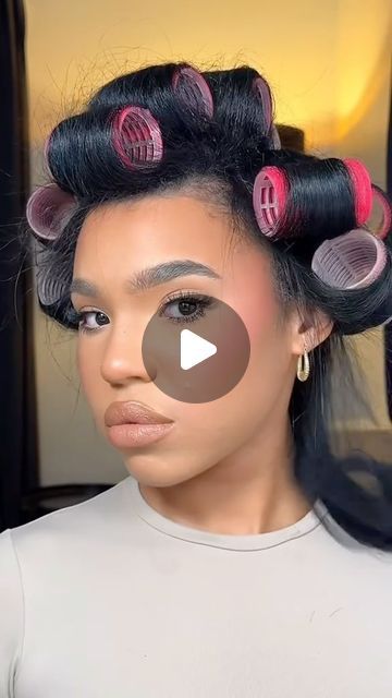 VoiceOfHair ®️ on Instagram: "Nothing but body😍⁣
⁣
Gorgeous volume on this silk press on @kammmmmi_❤️ The velcro rollers help set the curls as they cool so that they last longer👌🏾⁣
⁣
Would you try this?✨ #voiceofhair ⁣
⁣
#silkpress #rollerset #silkyhair #velcrorollers #silkycurls#healthyhairgoals #silkpressseason" Long Hair Curls Styles, Flexi Rods On Silk Press, Big Curls Black Women, Silk Press With Body Curls, Silk Press With Curls, Curls Black Women, Roller Curls, Velcro Rollers, Flexi Rods