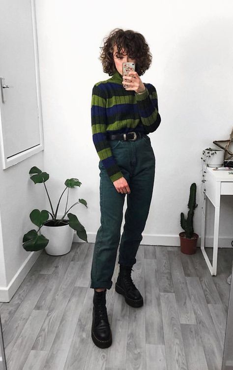 Edgy Outfits, Grunge Outfits, Sophie Seddon, Mode Grunge, Moda Vintage, Character Outfits, Looks Vintage, Grunge Fashion, Retro Outfits