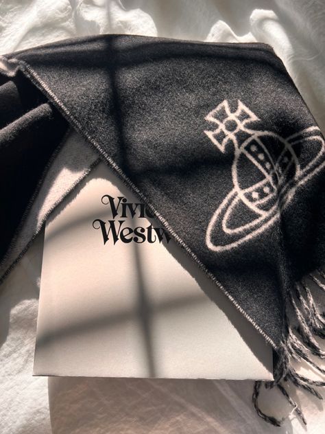 White Vivienne Westwood, Vivienne Westwood Nana, Vivienne Westwood Scarf, Vivienne Westwood Accessories, Scarf Aesthetic, Vivienne Westwood Orb, Image Swag, The Vivienne, Better Style