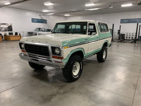 1978 Ford Bronco | 4-Wheel Classics/Classic Car, Truck, and SUV Sales 1978 Ford Bronco, Home Inventory, Car Hacks, Gasoline Engine, New Carpet, Transfer Case, Ford Bronco, White Interior, Body Molding