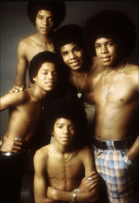 Jackson 5 Young Michael Jackson, Photos Of Michael Jackson, Michael Jackson Pics, Black Hollywood, Jackson 5, Jackson Family, The Jacksons, I'm With The Band, King Of Pops