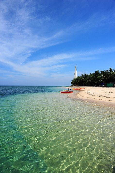 Beras Basah Island, Langkawi, Malaysia Langkawi Beach, Pulau Langkawi, Asia Cruise, Langkawi Malaysia, Adventure Inspiration, Exotic Beaches, Have A Great Weekend, Melaka, New Zealand Travel