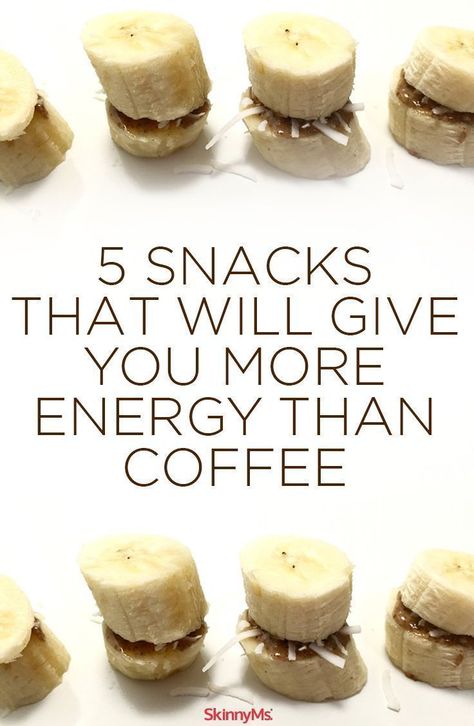 5 Snacks that Will Give You More Energy than Coffee! #skinnyms #snacks #cleaneating High Energy Snacks, Fitness Snacks, Energy Boosting Snacks, Energy Boosting Foods, Energy Snacks, Energy Foods, Snacks For Work, More Energy, Lunch Snacks