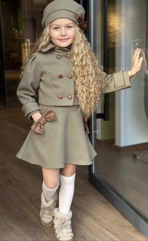 Kids Fashion Wear, Kids Winter Outfits, Outfits Stylish, Kids Winter Fashion, Trendy Kids, Modest Fashion Outfits, Stylish Kids, Dresses Kids Girl