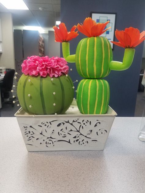 Plant Pumpkin Painting, Pumpkin Design Contest, Pumpkin Cactus Painting, Taco Pumpkin Decorating, Cactus Pumpkin Decorating, Cactus Pumpkin Painting, Office Pumpkin Decorating, Medical Pumpkin Decorating Contest, Office Pumpkin Decorating Contest