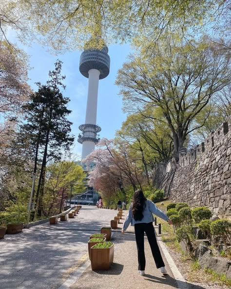 N Seoul Tower Aesthetic, Soul Korea Aesthetic, Namsan Tower Seoul Aesthetic, Korea Destination, Seoul Aesthetic, Korea Photography, Seoul Tower, Korean Life, Namsan Tower