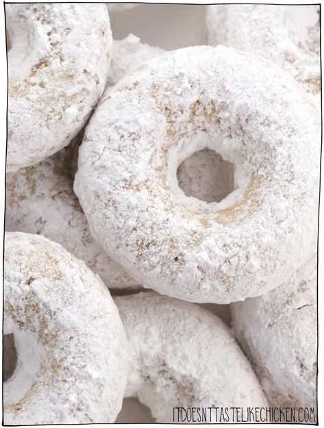 Vegan Powdered Donuts! Homemade donuts are easy to make and taste just like old fashioned white sugar powdered donuts. These baked donuts are the perfect dessert or snack! #itdoesnttastelikechicken #veganrecipes #donuts #veganbaking Donut Recipe Vegan, Easy Vegan Donut Recipe, Vegan Yeast Donut Recipe, Milk Donut, Vegan Sour Cream Donut, Vegan Cake Donuts Baked, Beignets Cuits, Donuts Homemade, Homemade Baked Donuts