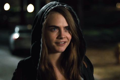 Can a supermodel make the transition to film actress?  Cara Delevingne has a great shot in 'Paper Towns.' Cara Delevingne Paper Towns, Paper Towns Movie, Margo Roth, Taylor Swift Bad Blood, John Green Books, People Dont Understand, Paper Towns, The Fault In Our Stars, John Green