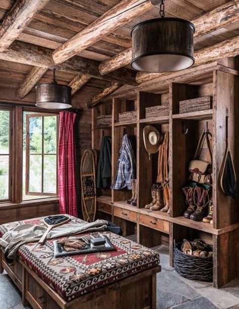 Breathtaking rustic mountain home in Big Sky: Ansel Haus - Mud room ideas Rustic Cabin Interior, Rustic Mountain Homes, Frozen Tundra, Cabin Interior Design, Log Cabin Interior, Hunting Room, Rustic Home Interiors, Rustic Porch, Cabin Interiors