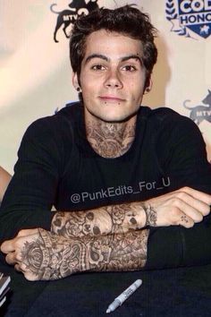 Dylan O'Brien punk edit..... what is life?!?! Punk Edits, Dylan O Brien Cute, Dylan O Brain, Dylan Obrian, Chad Michael Murray, Derek Hale, Boy Celebrities, O Brian, Stiles Stilinski