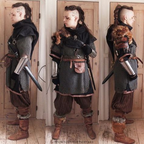 Costume Viking, Mode Steampunk, Costume Armour, Armor Clothing, Viking Costume, Female Armor, Diy Kostüm, Larp Costume, Medieval Armor