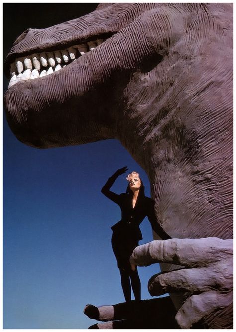 Elle September 1991 Thierry Mugler Fall Winter 1991 ads Mugler 90s, Cabazon Dinosaurs, Photoshoot Aesthetic, Fashion Art Photography, Elle Magazine, Thierry Mugler, Fashion Editorial, Jurassic World, Photography Inspo