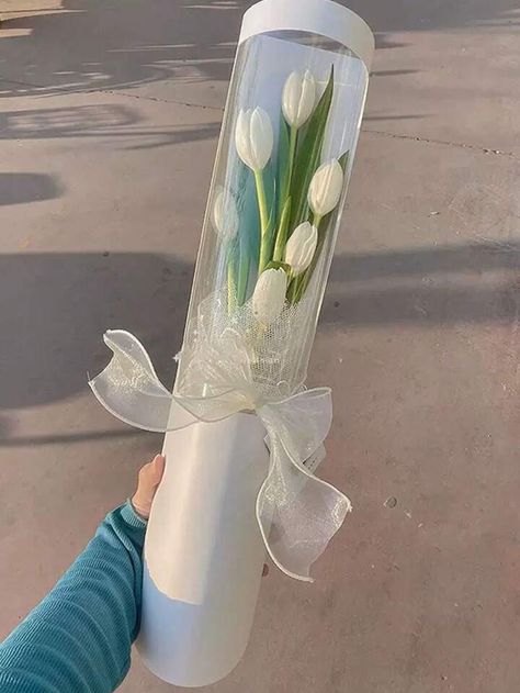 5pcs Flower Bouquet Box For Preserving Roses, White Round Tube Shaped Box, Romantic Rose Gift Wrapping Boxes To Express Your Love | SHEIN USA Preserving Roses, Flower Bouquet Boxes, Wrapping Boxes, Long Stem Roses, Bouquet Box, Floral Wrapping Paper, Kraft Bag, Roses White, Gift Box Design