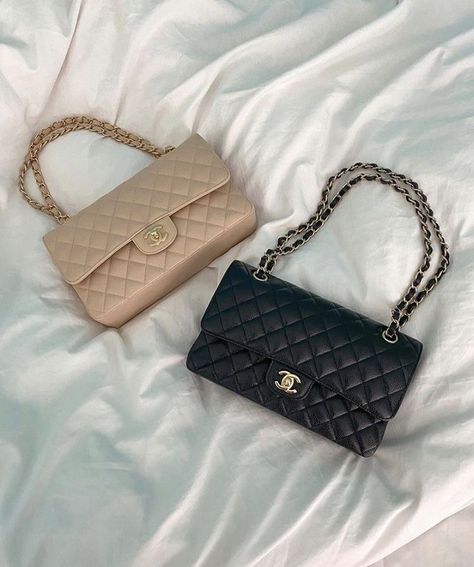 Chanel bag classic