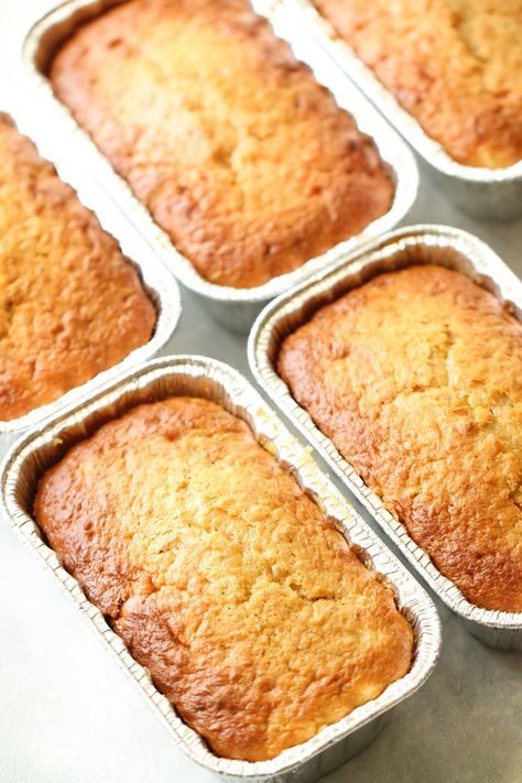 Pineapple Banana Bread | Six Sisters' Stuff Banana Bread With Yellow Cake, Banana Bread With Pineapple, Pineapple Banana Bread, Pineapple Banana Bread Recipe, Pineapple Bread, Mini Loaves, Six Sisters Stuff, Maltese Puppies, Banana Cake Recipe