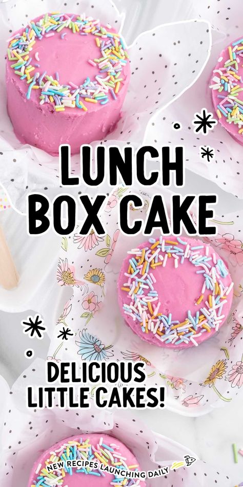 Lunchbox Cake Tutorial, Easy Desserts To Make And Sell, Bento Cake Recipes Easy, Lunchbox Cakes Recipe, Mini Birthday Cake Ideas For Her, How To Make Mini Cakes, Lunch Box Cake Recipe, Lunchbox Cake Ideas, Lunch Box Cake Ideas