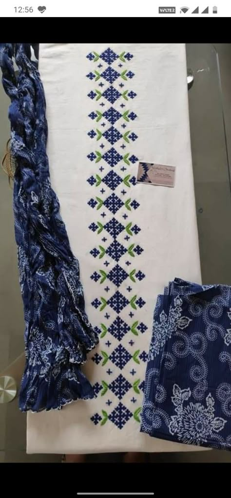 Sindhi Embroidery Designs For Kurtis, Kutchi Work Kurti Design, Bavaliya Work Blouse, Sindhi Embroidery Dresses, Sindhi Embroidery Design, Suit Work Design, Bharat Work, Gujrati Embroidery, Kutch Work Saree