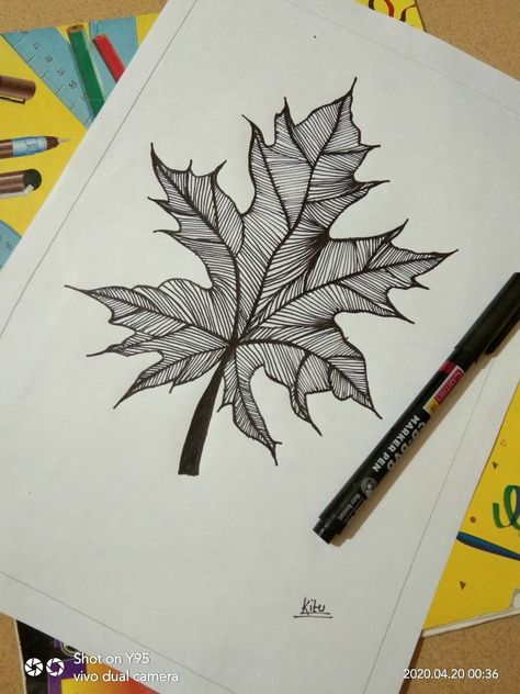 Drawing With Black Pen Easy, Pen Drawing Easy Simple, Black Pen Art Flowers, Mandala Art Black Pen, Black Pen Easy Drawings, Zaxrafa Art Easy, Black Marker Drawing Easy, Black Pen Design Art, Black Pen Doodles Aesthetic