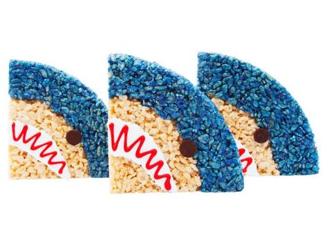 Shark Rice Krispie Treats, Shark Deserts, Shark Treats, Shark Week Food, Creative Deserts, Shark Week Recipes, Jaws Party, Cereal Treat Recipes, Shark Week Party