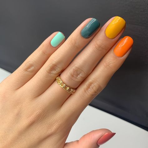 Nail Skittles, Summer Skittle Nails, Spring Skittle Nails, Skittle Nails Color Combos, Multicolor Fall Nails, Fall Skittle Nails, Skittles Manicure, Skittle Manicure, Skittles Nails