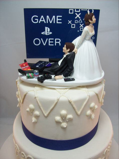 Funny Wedding Cake Topper, Muzică Rock, Brown Cake, Cake Funny, Funny Wedding Cakes, Funny Wedding Cake Toppers, Unique Cake Toppers, Funny Gamer, Funny Wedding