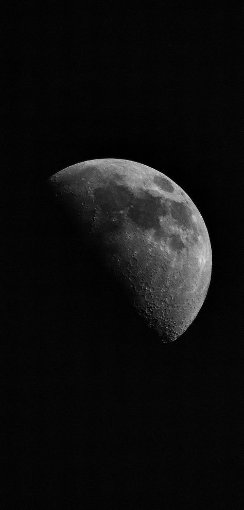 Moon Moon Ultra Hd, Ios Moon Wallpaper, Moon Homescreen Wallpaper, Black And Gray Aesthetic Wallpaper, Lockscreen Aesthetic Iphone Wallpapers Black, Ipad Wallpaper Moon, Moon Lockscreen Aesthetic, Black Aesthetic Wallpaper Homescreen, Moon Lock Screen