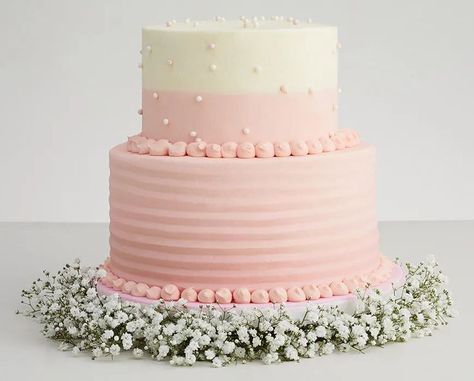 Simple 2 Tier Cake Birthday, Two Tier Cake Decorating Ideas, Two Tier Cake Design, Cake Design 2023, Toddler Birthday Cakes, Small Birthday Cakes, Buttercream Cake Designs, Tiered Cakes Birthday, Tiered Cake Design