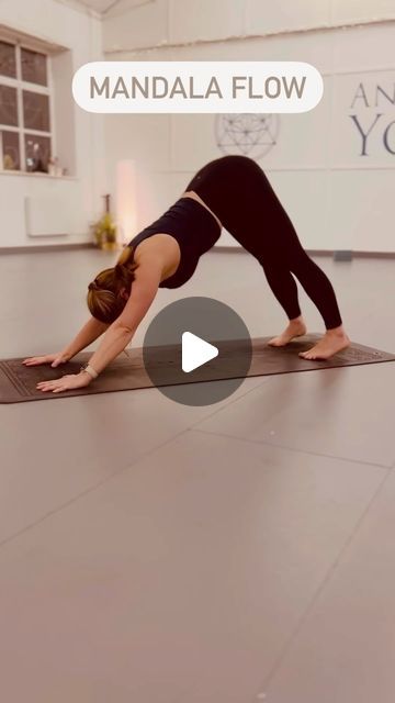 Kate Taylor 🧘🏻‍♀️ on Instagram: "Sometimes our yoga practice can become very linear, moving in sequences that involve us taking poses on the right side of the body, then repeating those same poses on the left. This is all well and good, but if we always practice in this way, our brains get used to the movement, meaning we can lose focus.   Last week I decided to switch it up, working with a mandala flow. “Mandala” is a Sanskrit word that means “complete” or “circle.”  We moved all around the mat, transitioning through poses in different ways to make the journey. The back of the mat becomes the front, we have a different view point, and we are pushed out of that comfortable linear style of moving.   If you want to try this style of movement you can join me at The Spring Retreat @anahatayo Slow Flow Yoga Sequence Asana, Creative Yoga Flow Sequence, Dynamic Yoga Poses, Power Flow Yoga Sequence, Mandala Yoga Sequence, Unique Yoga Poses, Core Yoga Sequence, Power Yoga Flow Sequence, Yoga Flow Sequence Beginners