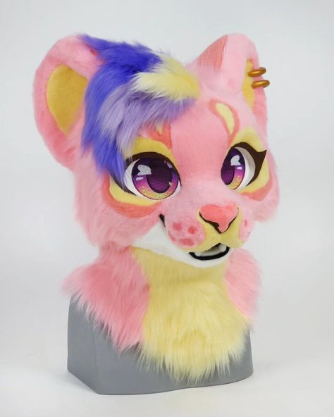 Fursuit Inspiration, Cat Fursuit, Fursona Ideas, Fursuit Ideas, Kemono Fursuit, Fur Suit, Fur Suits, Awful People, Fursuit Head