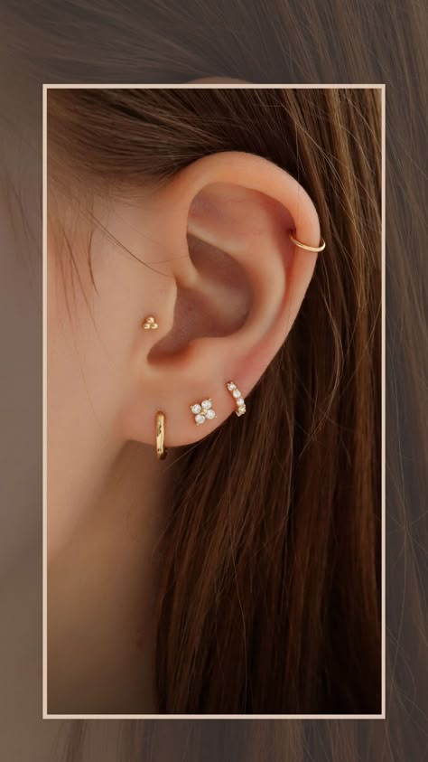 Minimalist Ear Piercings Ideas, Dainty Ear Piercings, Ear Piercings Placement Chart, Ušný Piercing, Minimalist Ear Piercings, Unique Ear Piercings, Ear Piercings Chart, Double Ear Piercings, Types Of Ear Piercings